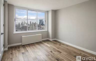 Main picture of 570 11th Ave