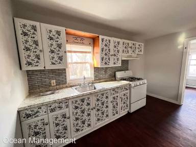 Main picture of 106 Starr St