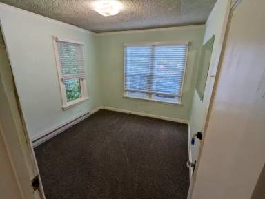 Main picture of 1220 SW E Ave