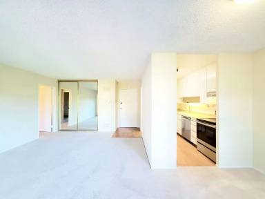 Main picture of 816 N Delaware St