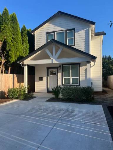 Main picture of 3512 SE 160th Ave
