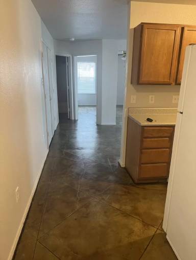 Main picture of 7600 Downe Dr