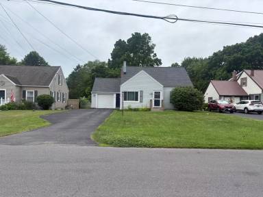 Main picture of 143 Dormar Dr