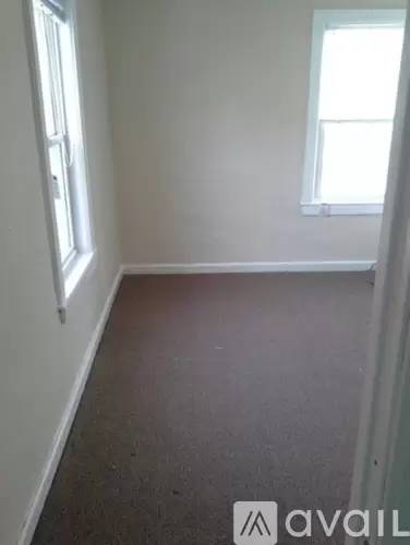 Main picture of 130 Central St
