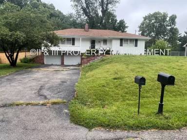 Main picture of 2315 N 87th St