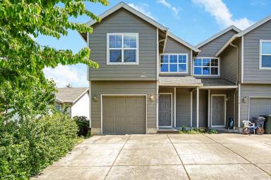 Main picture of 3170 Mooreland Ave NE