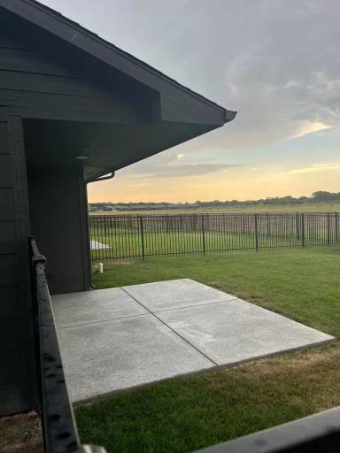 Main picture of 16227 W Ike Ct