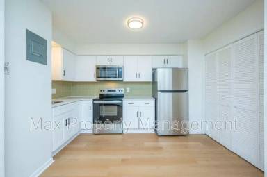 Main picture of 500 Laurel St