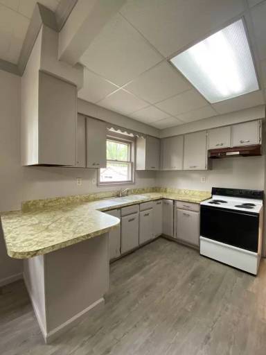 Main picture of 1127 Maple Row