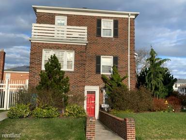 Main picture of 401 E Beech St