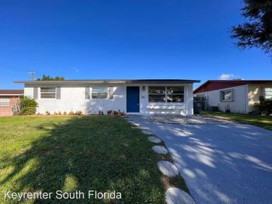 Main picture of 3041 N 74th Ave