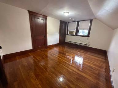 Main picture of 233 Independence Ave