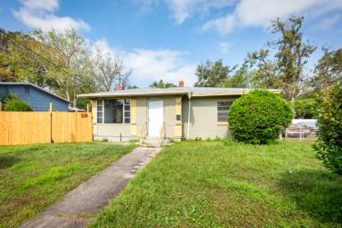 Main picture of 1029 W 25th St