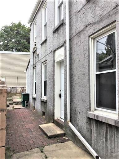 Main picture of 440 Bingaman St