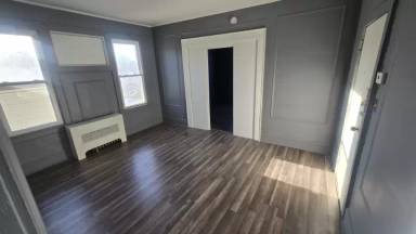 Main picture of 27-29 Schofield St