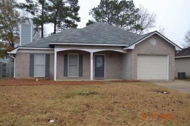 Main picture of 7108 Vinings Way