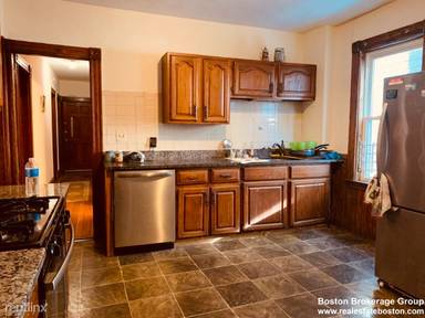 Main picture of 19 Sudan St