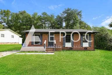Main picture of 3813 Pembrooke Rd