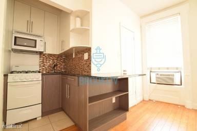 Main picture of 82 Lafayette Ave