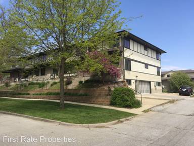 Main picture of 803 E Jefferson St