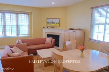 Main picture of 1115 Beacon St
