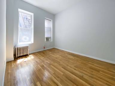 Main picture of 34 Saint Marks Pl