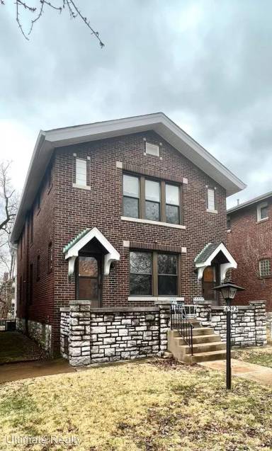 Main picture of 4918 Tholozan Ave