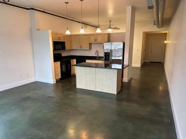 Main picture of 1611 Central Ave