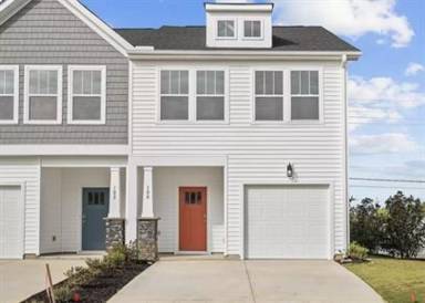Main picture of 100 Marston Ln