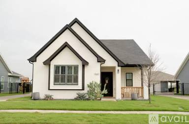 Main picture of 1580 Lizzie Ln