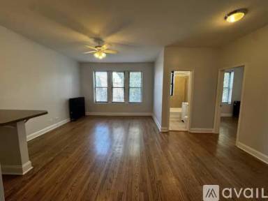Main picture of 1344 W Lunt Ave
