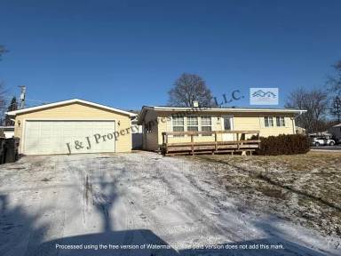 Main picture of 910 Mayfield Dr