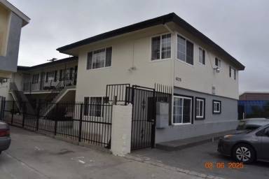 Main picture of 4370 51st St