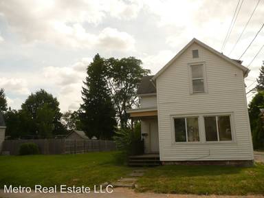Main picture of 418 E Taber St