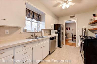 Main picture of 2205 NW 50th St