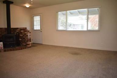 Main picture of 3794 Circle Dr
