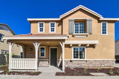 Main picture of 2622 Admiral Cir