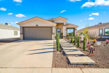 Main picture of 624 Ernesto Serna St