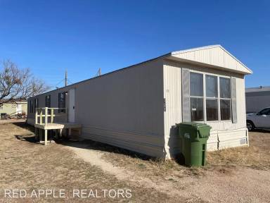 Main picture of 121 Metro Dr