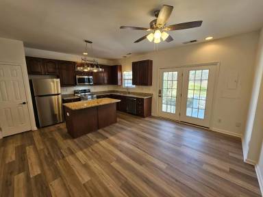 Main picture of 17734 Delmas Dr