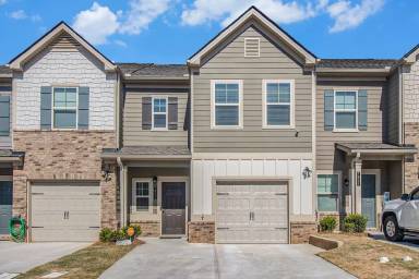 Main picture of 7011 Zaniah Rd SW
