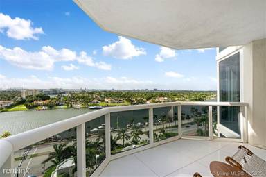 Main picture of Green Diamond Condominium