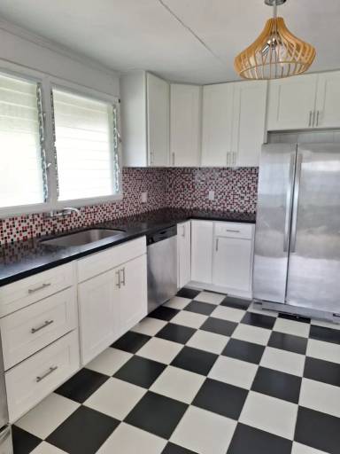 Main picture of 819 Puunani Pl