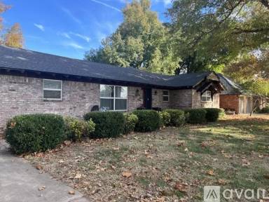 Main picture of 3849 Bristol Dr