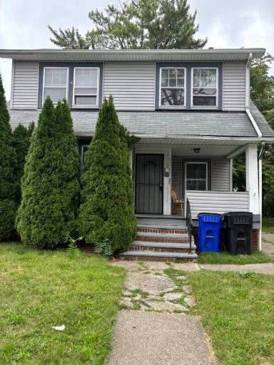 Main picture of 391 E 148th St
