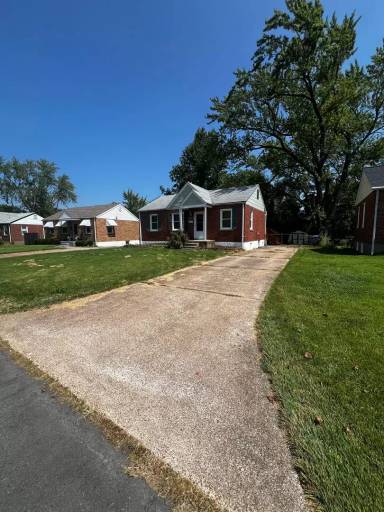 Main picture of 1240 Saint Mark Dr