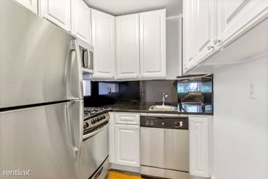 Main picture of 1378 York Ave