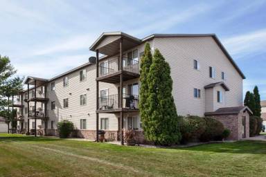 Main picture of 1650 33rd Ave S