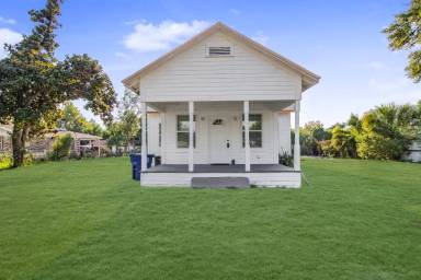 Main picture of 517 Maine Ave