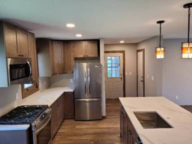 Main picture of 1450 66th Ave NE